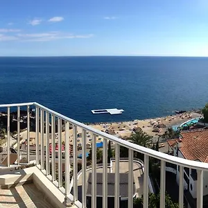 https://apartamento-do-mar-funchal-9000-108.madeira-islandshotels.com