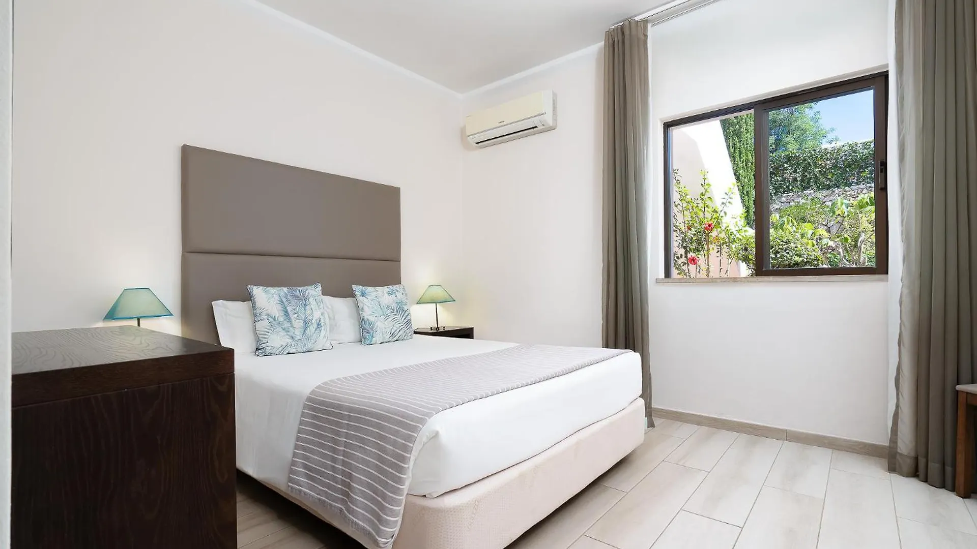 Clube Vilarosa Portimão 3*,